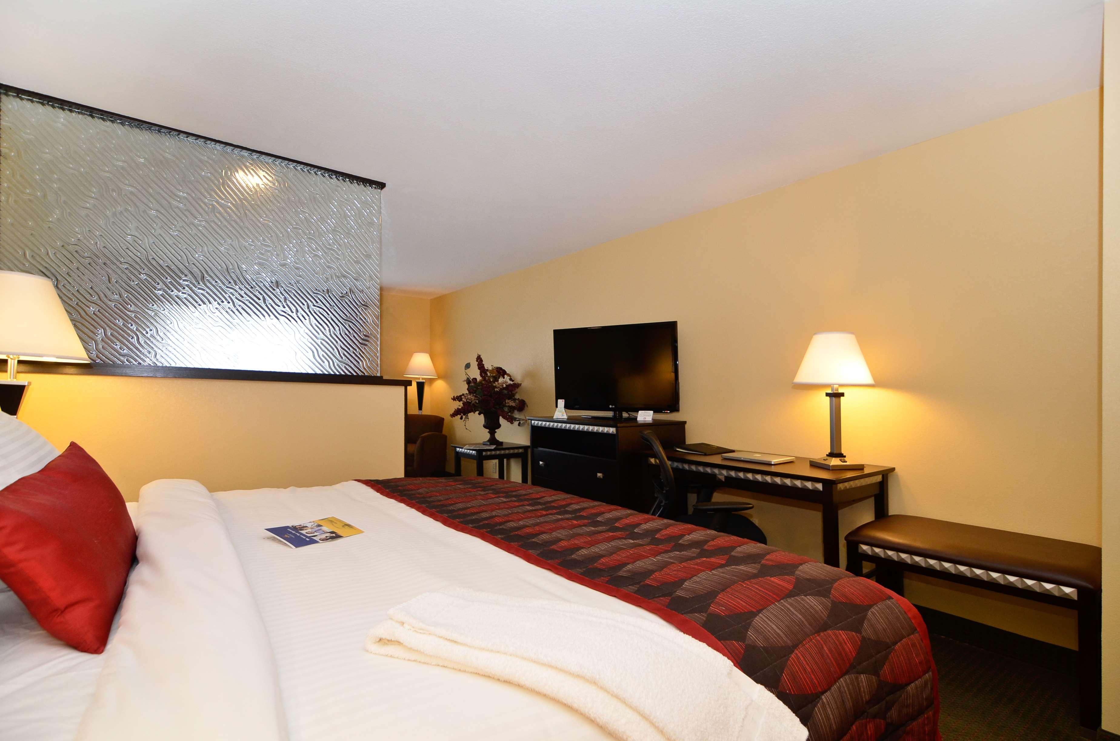 Best Western Plus Bessemer Hotel Bagian luar foto